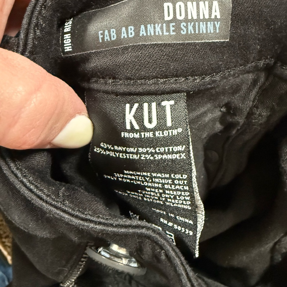 Kut from the Kloth Black Skinny Jeans